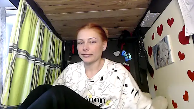 HarleyQuinn 69 online show from 09-29-25, 09:05