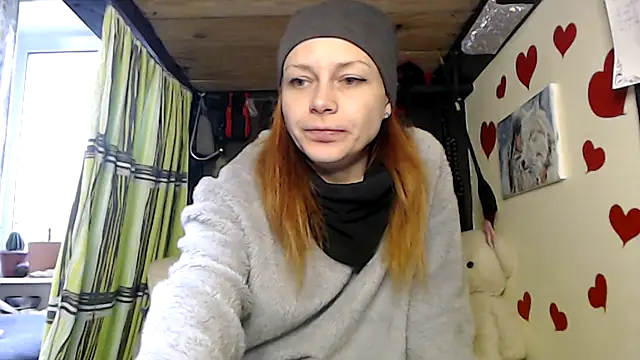 HarleyQuinn 69 online show from 10-17-25, 11:01