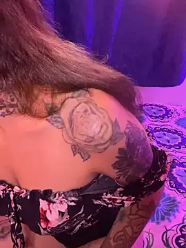 LiliJones  online show from 11-17-25, 01:26