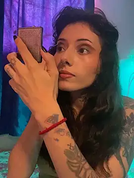 LiliJones  online show from 12-17-25, 04:56