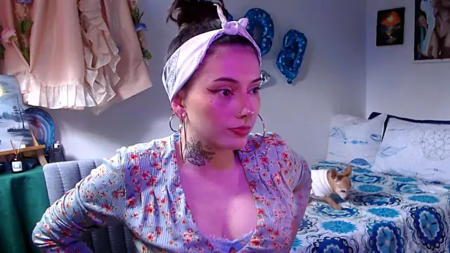 LiliJones  online show from 05-08-26, 08:23