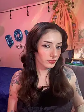 LiliJones  online show from 04-11-26, 07:17