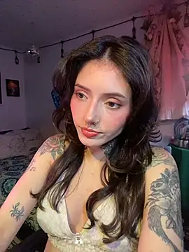 LiliJones  online show from 05-19-26, 09:55