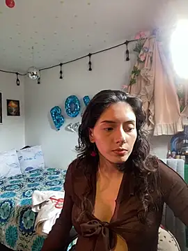 LiliJones  online show from 05-17-26, 08:20