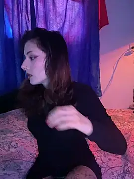 Snapshot of LiliJones_ chatting on 09-17-25, 05:04 LiliJones online show from 09-17-25, 05:04