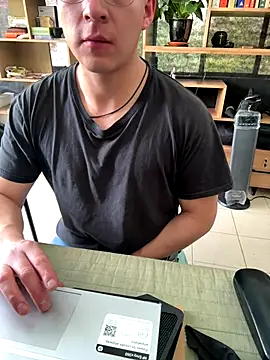 97banana online show from 10-15-25, 08:50