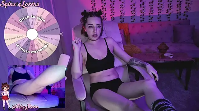 Trixyrose online show from 04-10-26, 01:45
