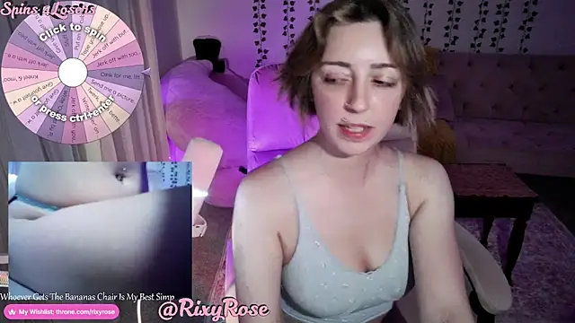 Snapshot of Trixyrose chatting on 07-10-26, 02:22 Trixyrose online show from 07-10-26, 02:22