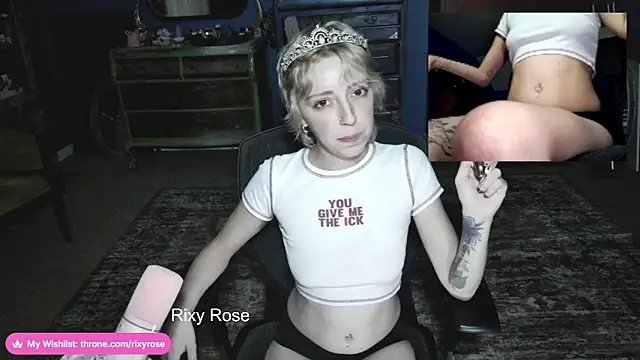 Trixyrose online show from 12-01-25, 02:23