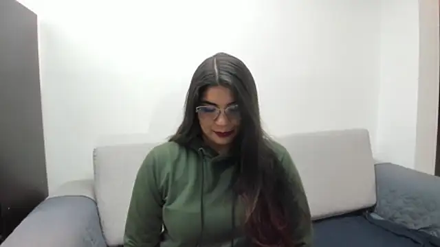 Luna Dumont online show from 12-04-25, 11:09