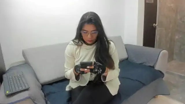 Luna Dumont online show from 01-07-26, 11:15