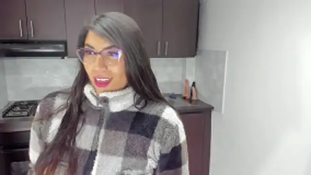 Luna Dumont online show from 04-28-26, 11:03