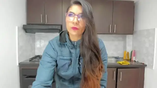 Luna Dumont online show from 05-19-26, 11:17