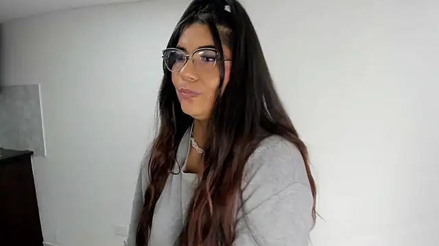 Luna Dumont online show from 11-16-25, 11:19