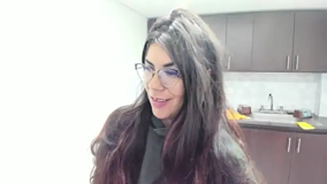 Luna Dumont online show from 10-14-25, 11:11