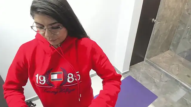 Luna Dumont online show from 10-18-25, 11:23