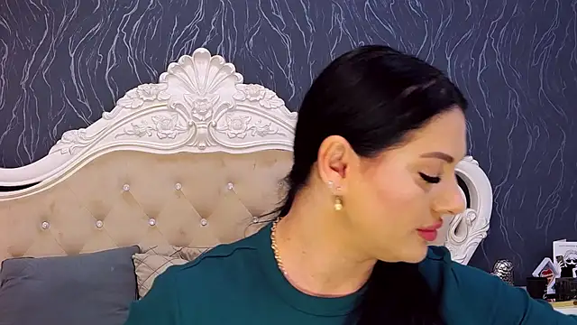 Snapshot of Lauren_Saint chatting on 11-07-25, 08:52 Lauren Saint online show from 11-07-25, 08:52