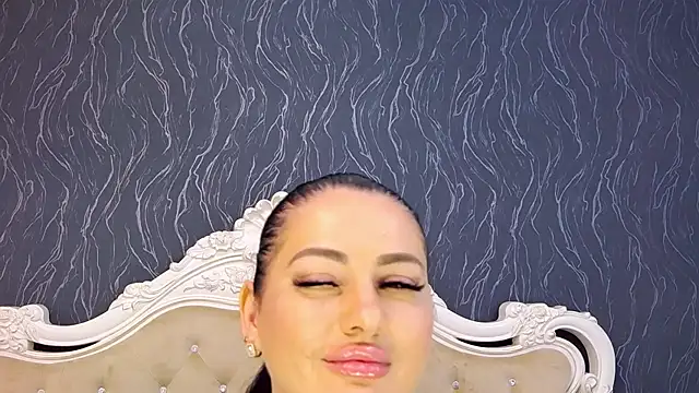 Snapshot of Lauren_Saint chatting on 11-09-25, 08:51 Lauren Saint online show from 11-09-25, 08:51