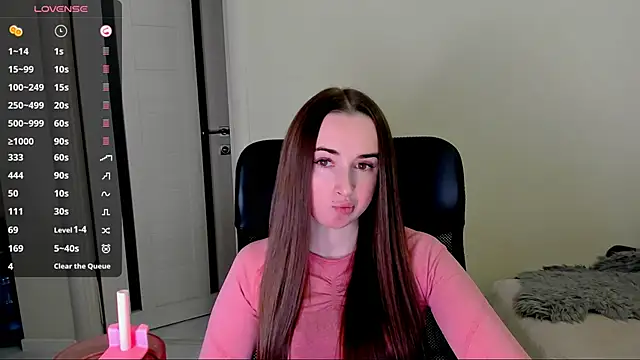 Kimmberr online show from 10-29-25, 04:22