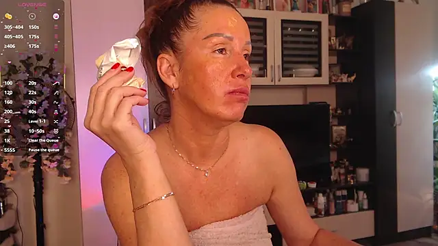 SheilaRyan online show from 09-10-25, 04:44