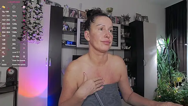 SheilaRyan online show from 02-23-26, 04:47