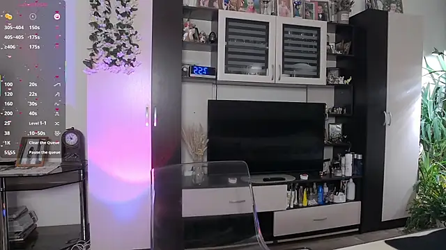 SheilaRyan online show from 02-12-26, 04:56