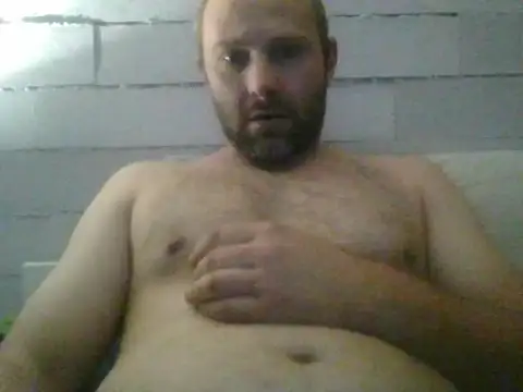 Snapshot of Piter9023 chatting on 10-04-25, 04:08 Piter9023 online show from 10-04-25, 04:08