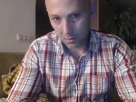 Snapshot of Piter9023 chatting on 07-13-26, 01:16 Piter9023 online show from 07-13-26, 01:16