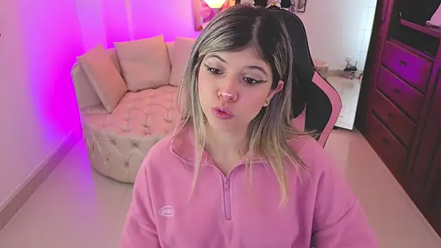 NATAASHA    online show from 04-02-26, 03:35