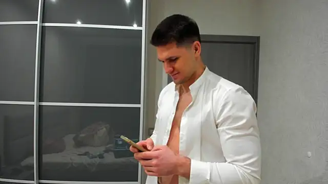 Alex Brown  online show from 04-20-26, 03:57