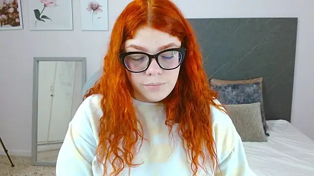 lucie nicolls online show from 02-03-25, 08:24