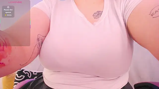 lucie nicolls online show from 02-07-26, 11:13