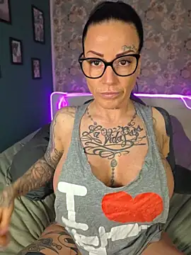 EmilyDiazofficial online show from 04-24-26, 08:16