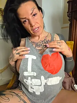 EmilyDiazofficial online show from 05-13-26, 08:10