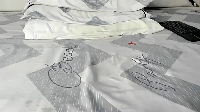 maybelline69 online show from 10-21-25, 08:52