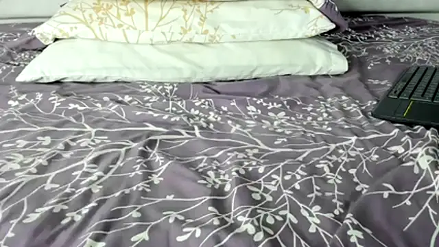 maybelline69 online show from 11-17-25, 07:29