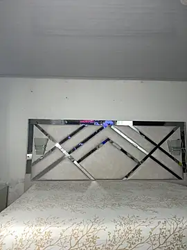 Snapshot of maybelline69 chatting on 03-01-26, 12:43 maybelline69 online show from 03-01-26, 12:43