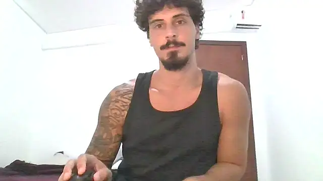 Snapshot of milkoffe chatting on 02-04-26, 01:28 milkoffe online show from 02-04-26, 01:28