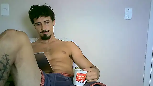 Snapshot of milkoffe chatting on 01-26-25, 03:36 milkoffe online show from 01-26-25, 03:36