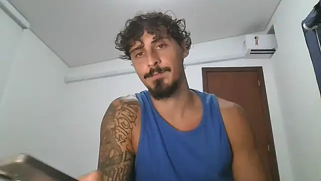 Snapshot of milkoffe chatting on 02-05-26, 09:54 milkoffe online show from 02-05-26, 09:54