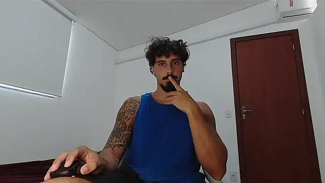 Snapshot of milkoffe chatting on 02-06-26, 12:23 milkoffe online show from 02-06-26, 12:23