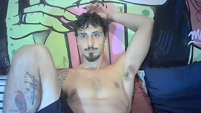 Snapshot of milkoffe chatting on 03-01-25, 03:10 milkoffe online show from 03-01-25, 03:10