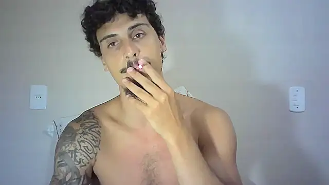 Snapshot of milkoffe chatting on 01-26-25, 12:05 milkoffe online show from 01-26-25, 12:05