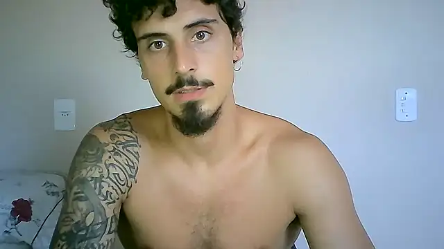 Snapshot of milkoffe chatting on 01-27-25, 04:33 milkoffe online show from 01-27-25, 04:33