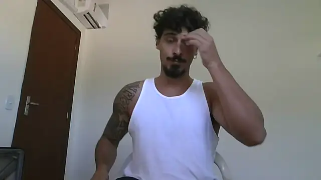 Snapshot of milkoffe chatting on 02-01-26, 12:47 milkoffe online show from 02-01-26, 12:47