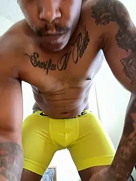 Snapshot of MidnightFlexxx chatting on 09-23-25, 07:21 MidnightFlexxx online show from 09-23-25, 07:21