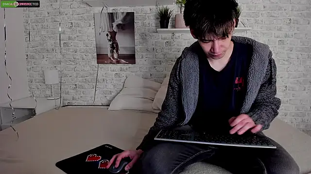 CalvinOwens online show from 03-09-25, 03:43