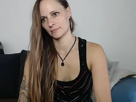 naikah714 online show from 10-27-25, 12:17
