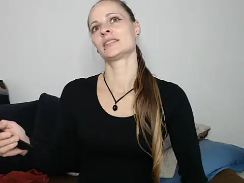 naikah714 online show from 11-02-25, 12:32