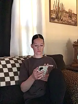 SidneyRaee online show from 03-09-26, 04:10